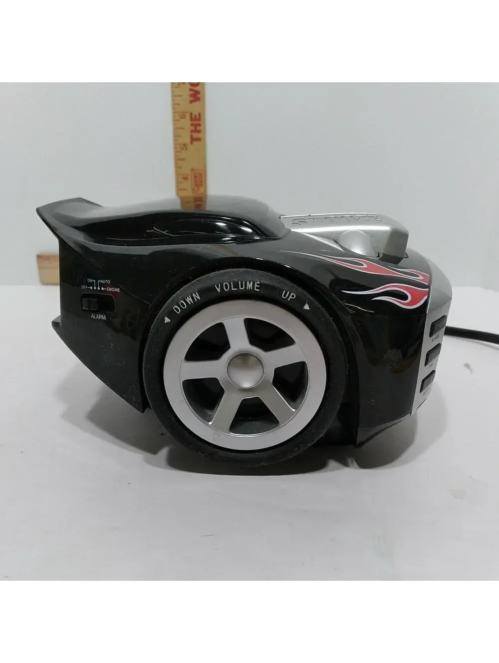 2008 Hotwheels Alarm Clock With Night Light And Radio